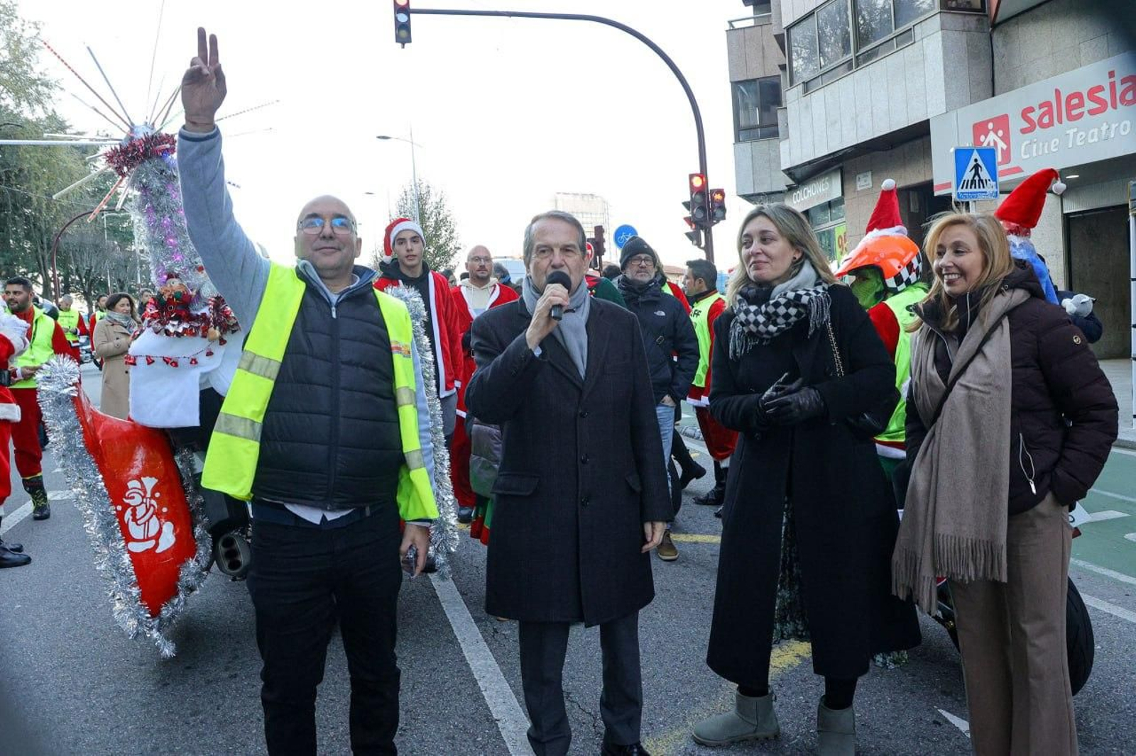 Galería | Los papanoeles moteros toman Vigo