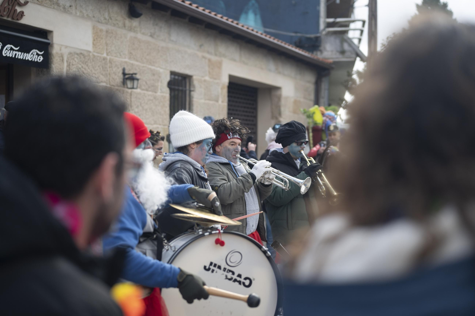 El Entroido de Cualedro desborda tradición, en fotos