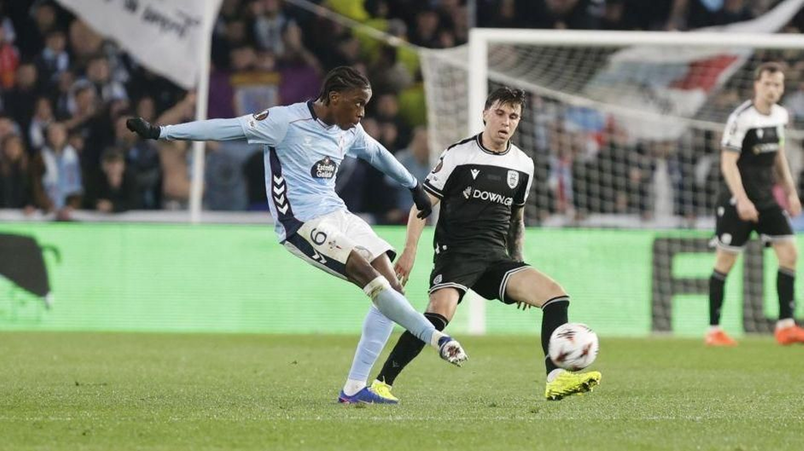 Ilaix Moriba es uno de los cinco célticos con dos amarillas.