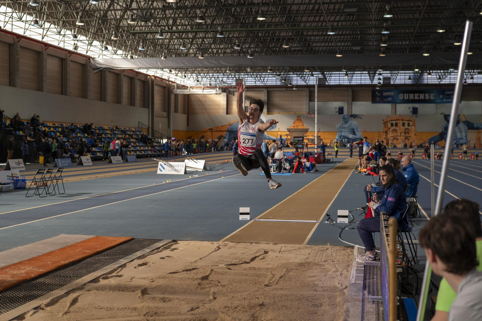 Galería |  El Atletismo Gallego corona a sus primeros campeones de la temporada indoor