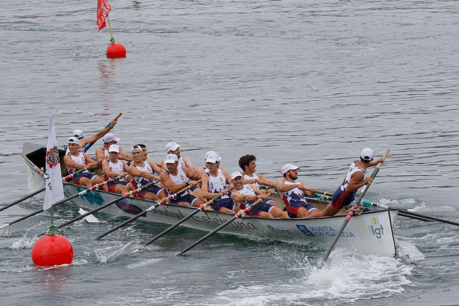 Bandera de Samertolameu de traineras.