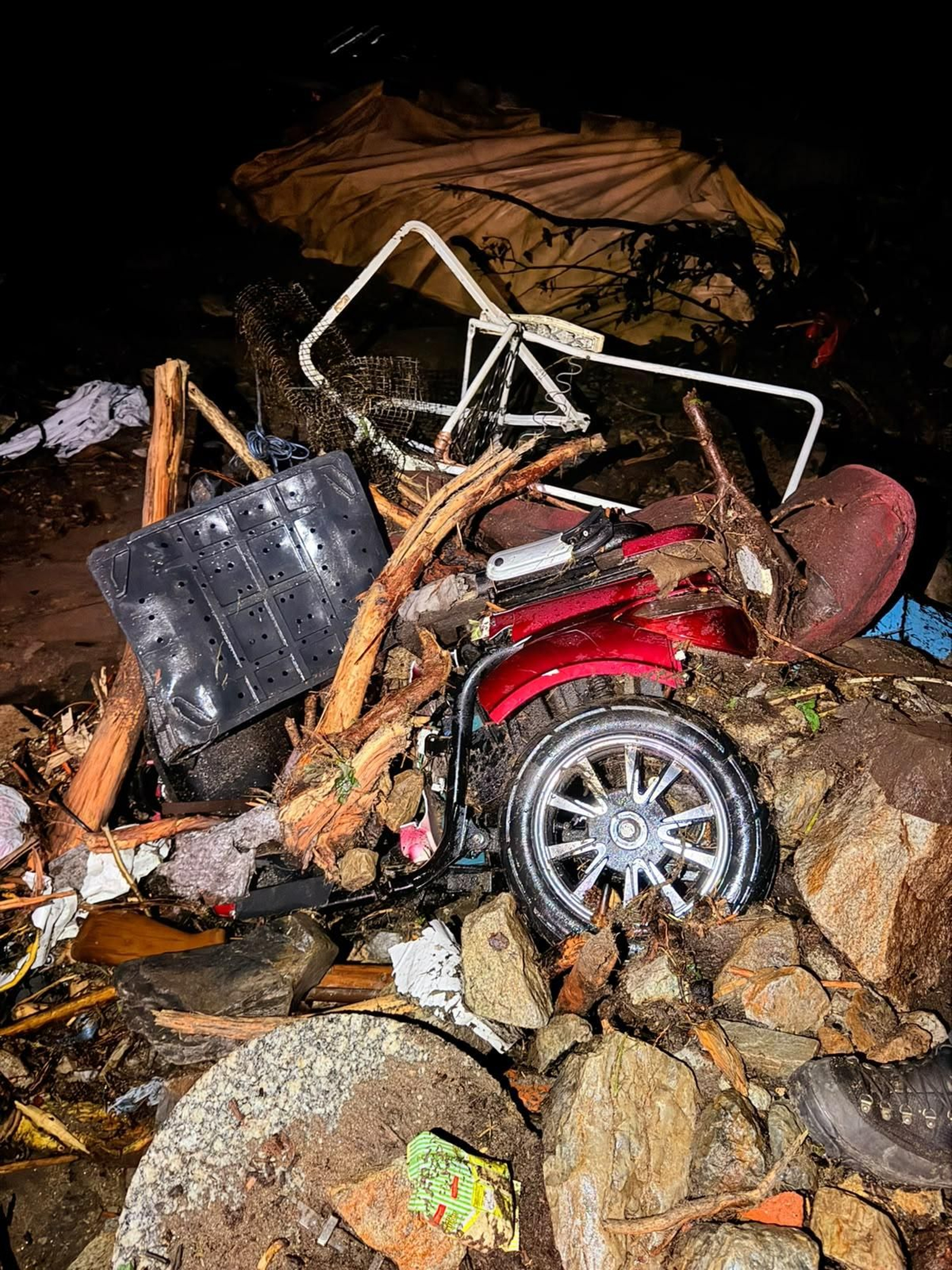 Galería | A Bouza, en Viana, zona cero de la destrucción en la provincia de Ourense por las lluvias torrenciales