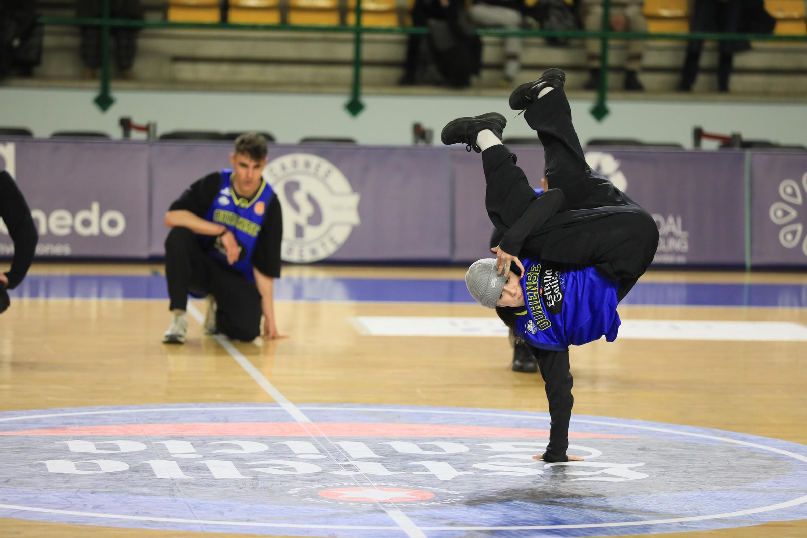 Galería | El COB sufre pero gana de nuevo en el Pazo