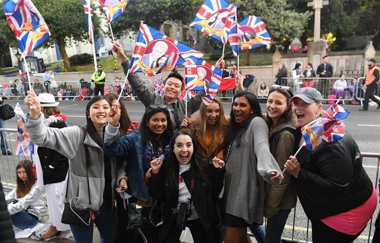 El ambiente previo de la boda del príncipe Harry y Meghan Markle 08