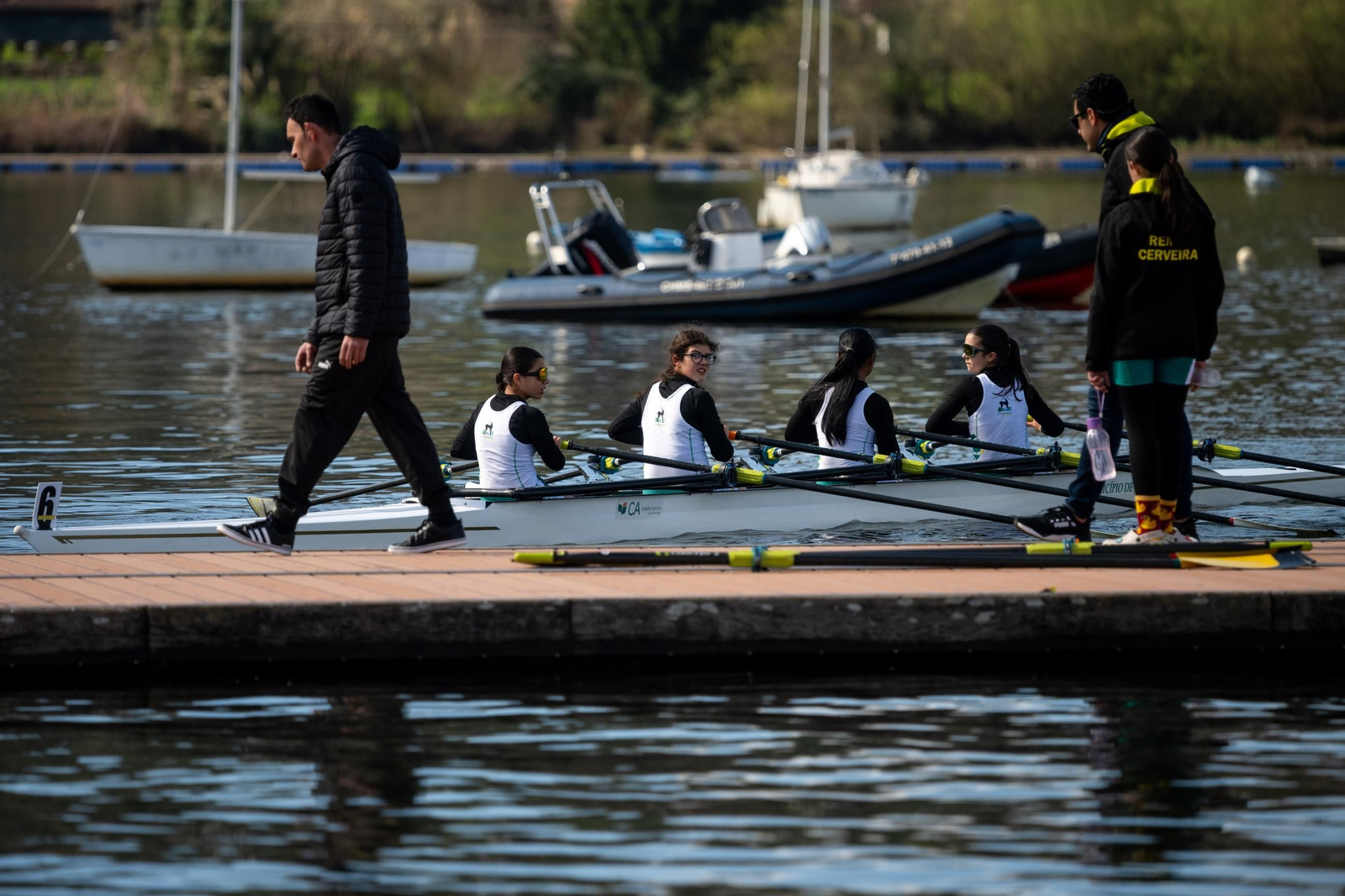 Galería | La Liga Gallega de Remo arranca la temporada en Castrelo de Miño