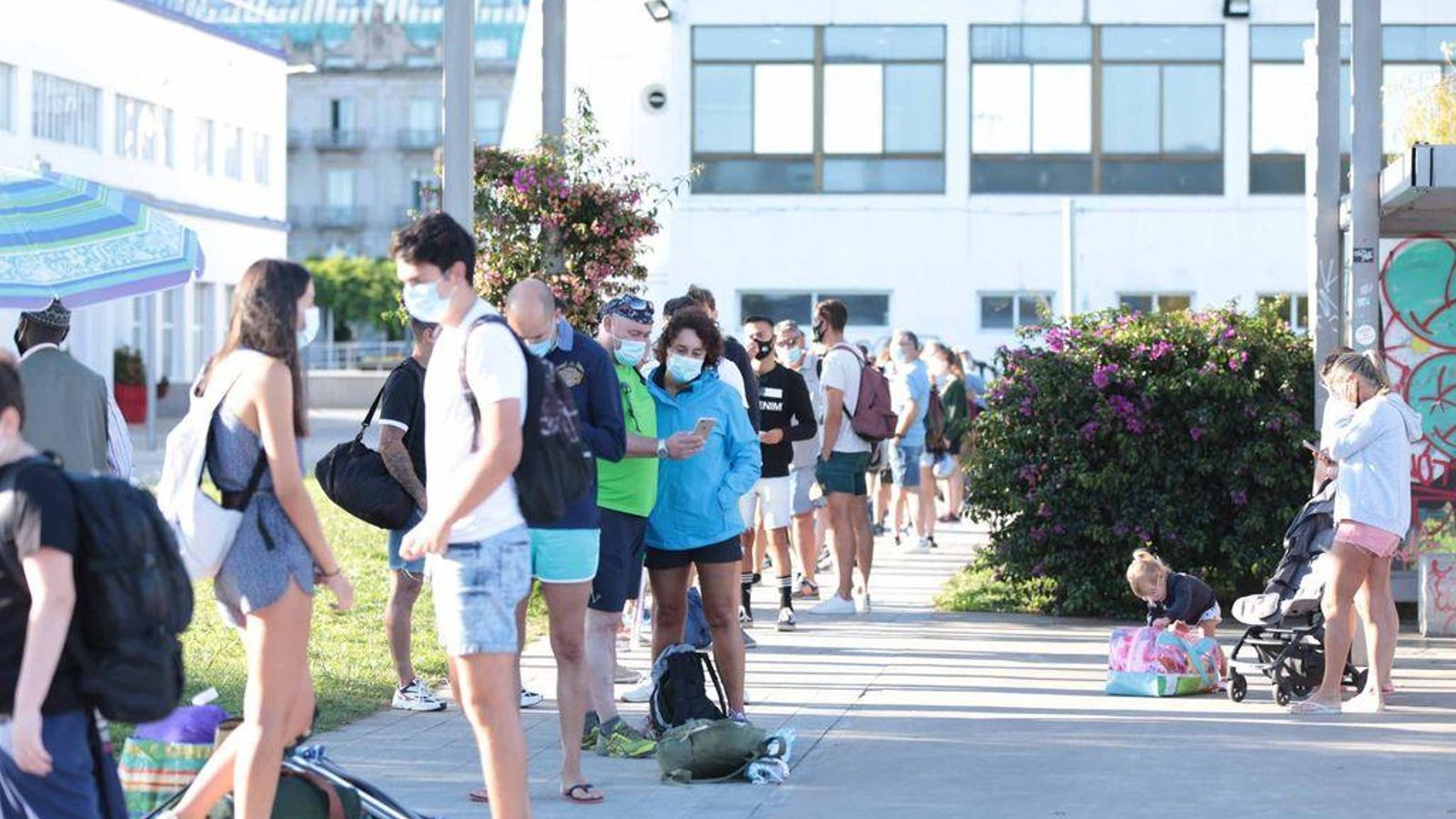 El Parque Nacional de las Islas Atlánticas no notó este verano los efectos de la pandemia, llenando sus cupos diarios de visitantes casi todos los días desde la segunda quincena de julio. Ayer registró el que, con gran probabilidad, será el último día de lleno del año, pues para la próxima semana todavía quedan muchas plazas libres y el día 15 la temporada alta llegará a su fin.