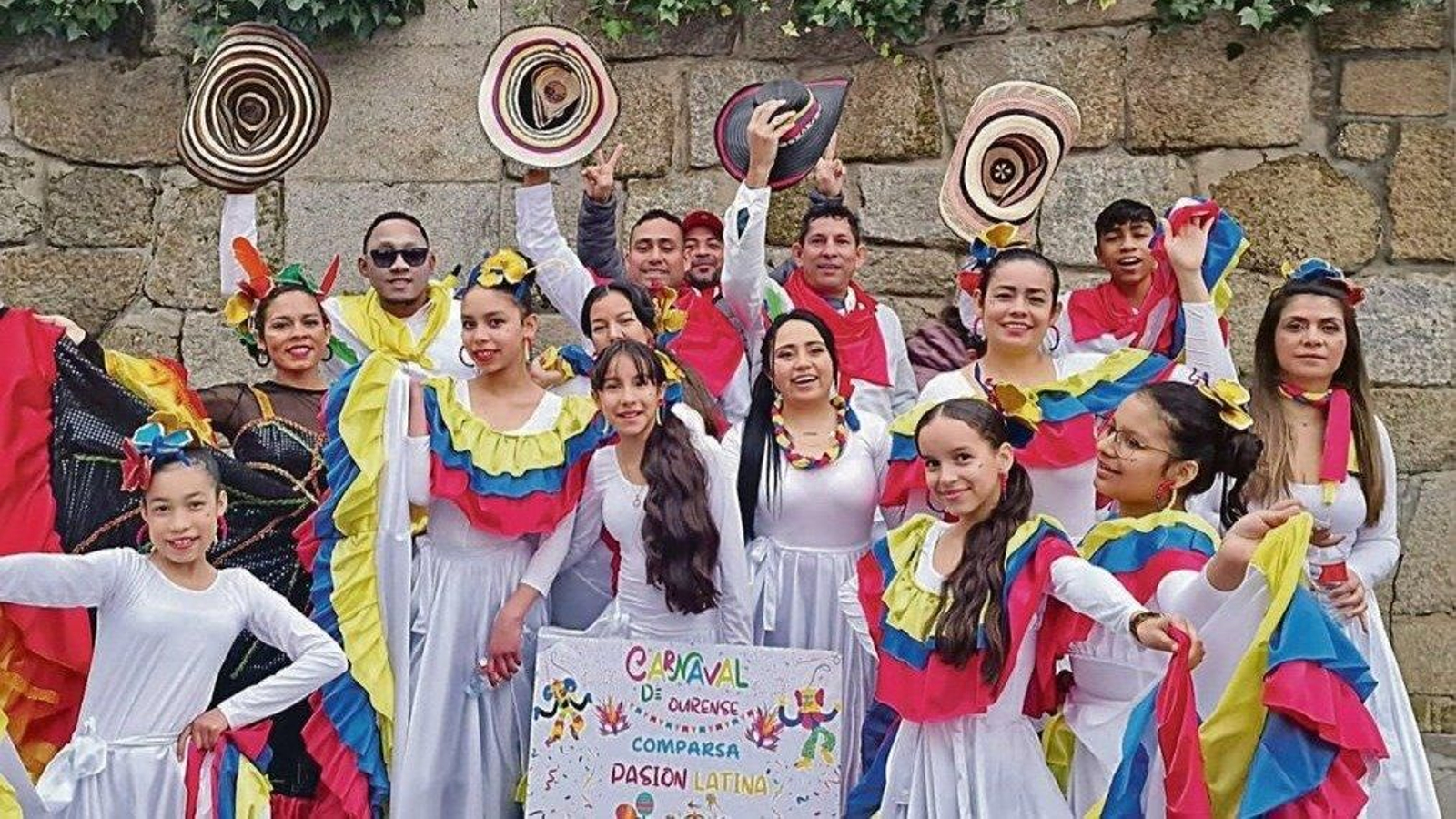 Miembros de la comunidad colombiana ya celebraron juntos el carnaval.