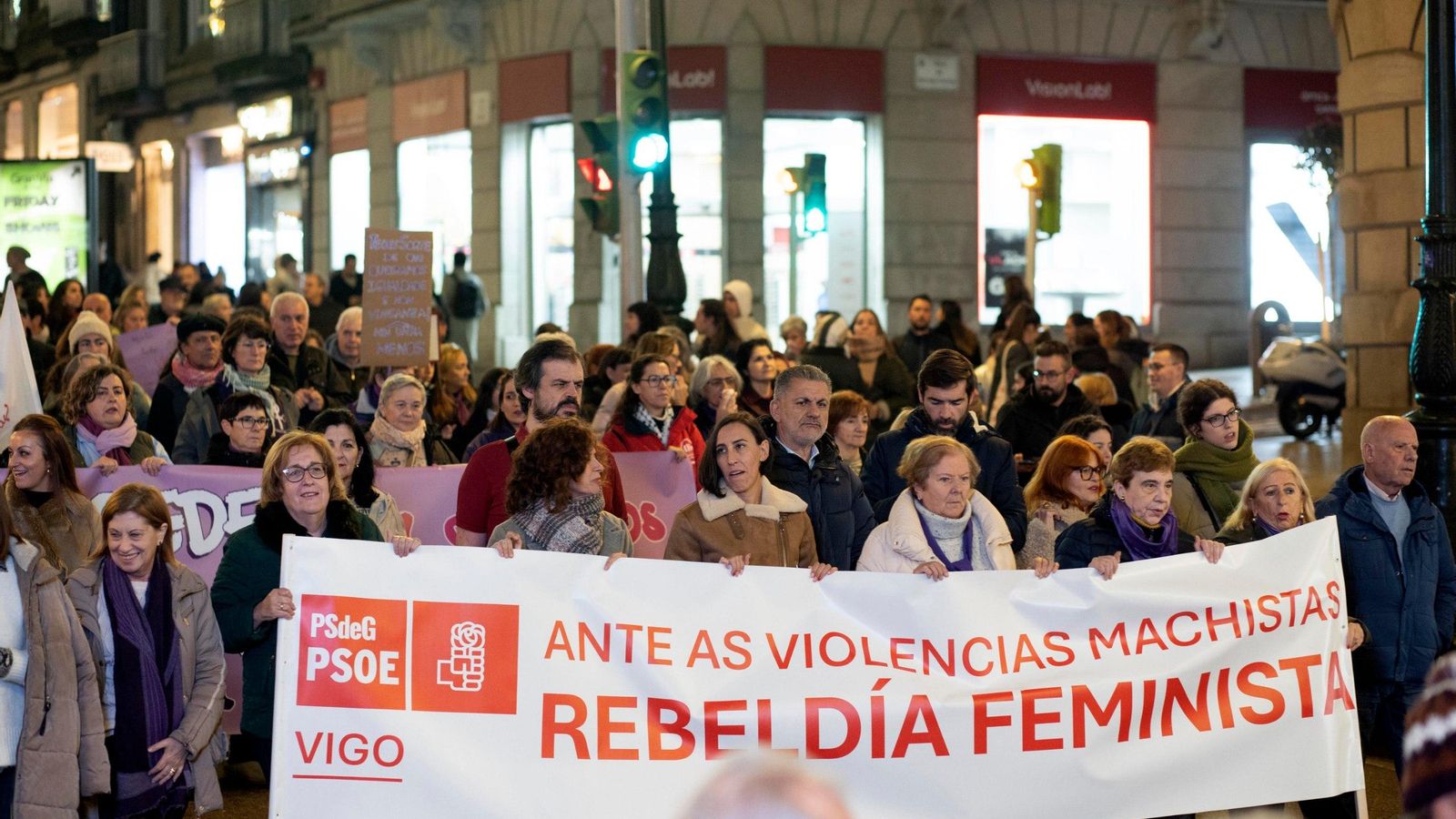 Galería | Vigo se une contra la violencia de género en el 25N