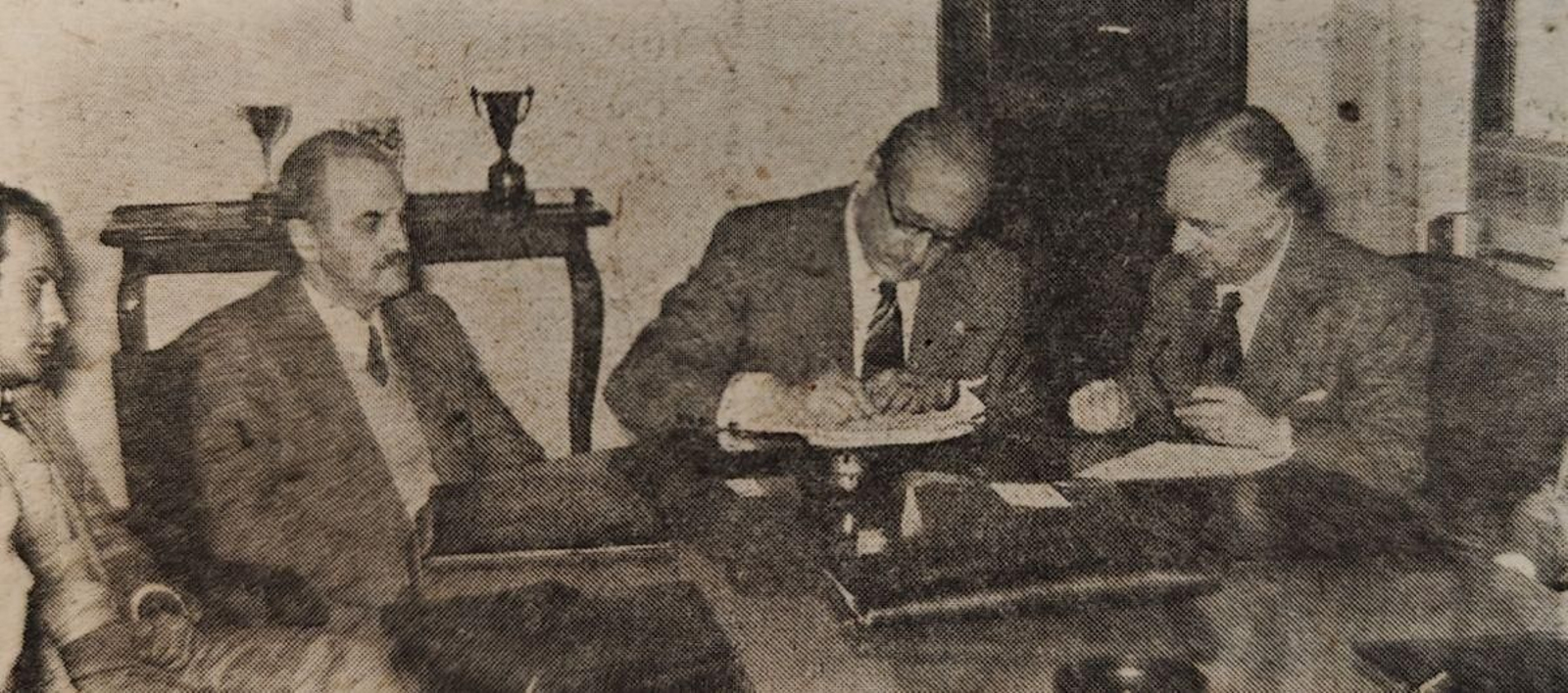 Firma del crédito en la Casa Sindical.