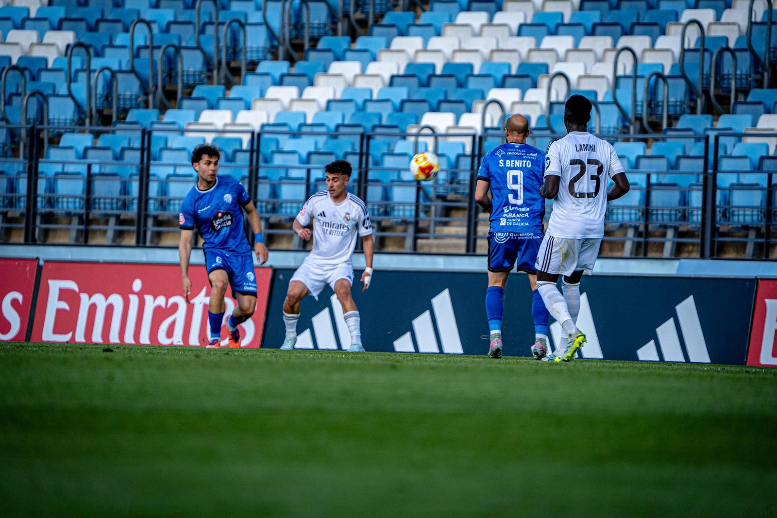 Nacho Castillo busca conectar con Sergio Benito presionado por Lamini.