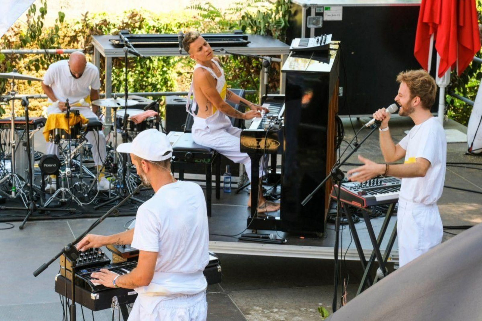 La formación de Clara Peya en su actuación en en Sinsal el año pasado.