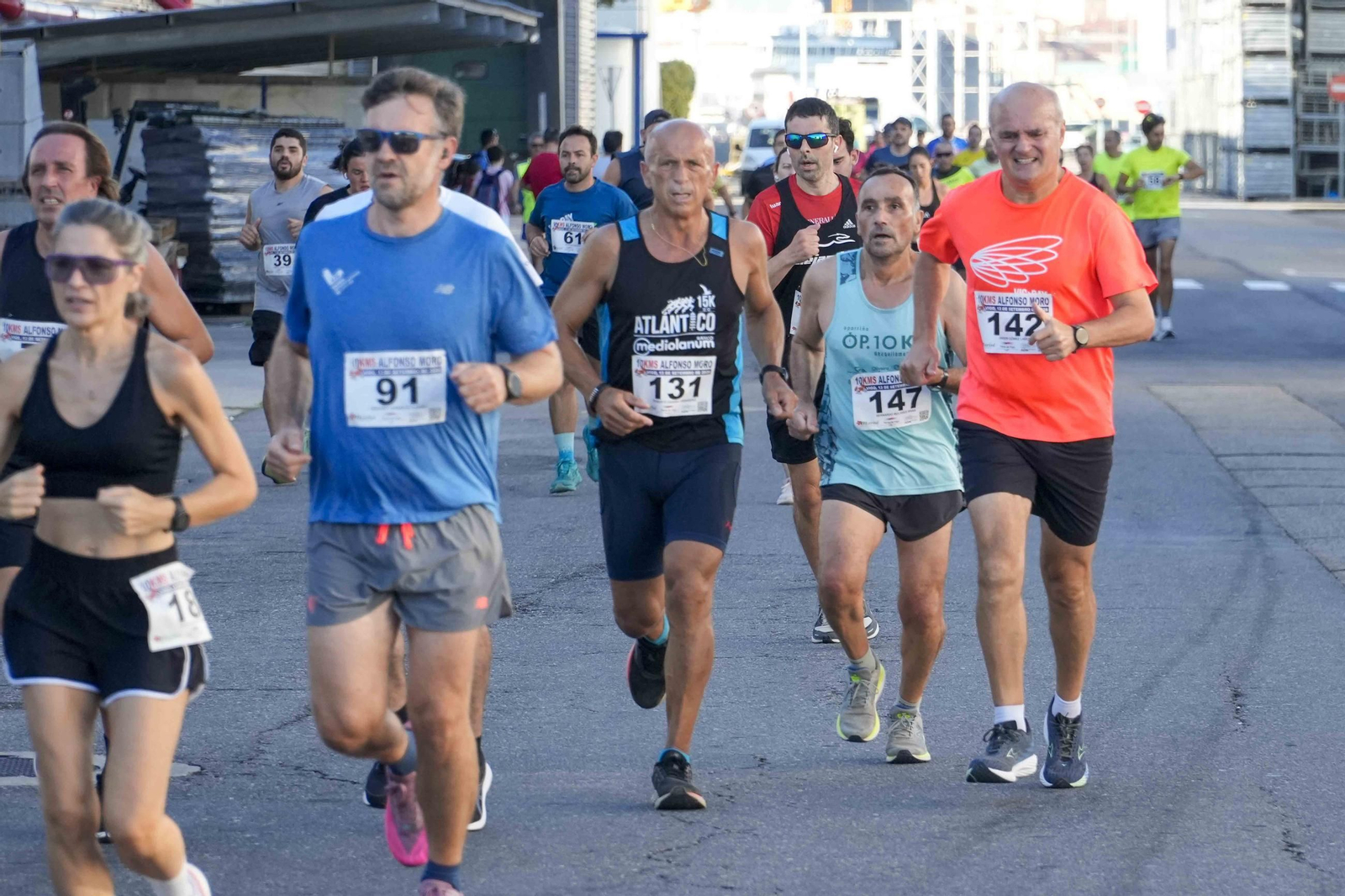 Galería | El puerto pesquero de Vigo acoge hasta cinco carreras organizadas por Carlos Adán