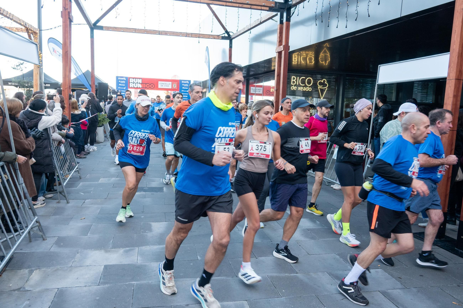Galería | La carrera popular Érguete e Corre de Vigo bate récord de participación