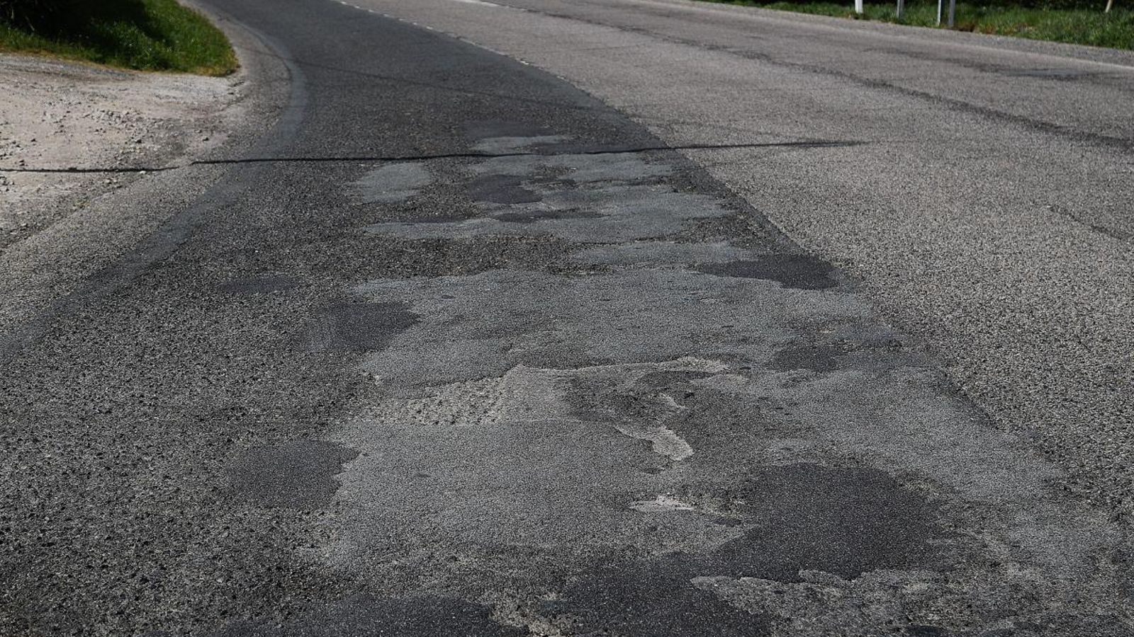  La N-540, entre baches y parches.