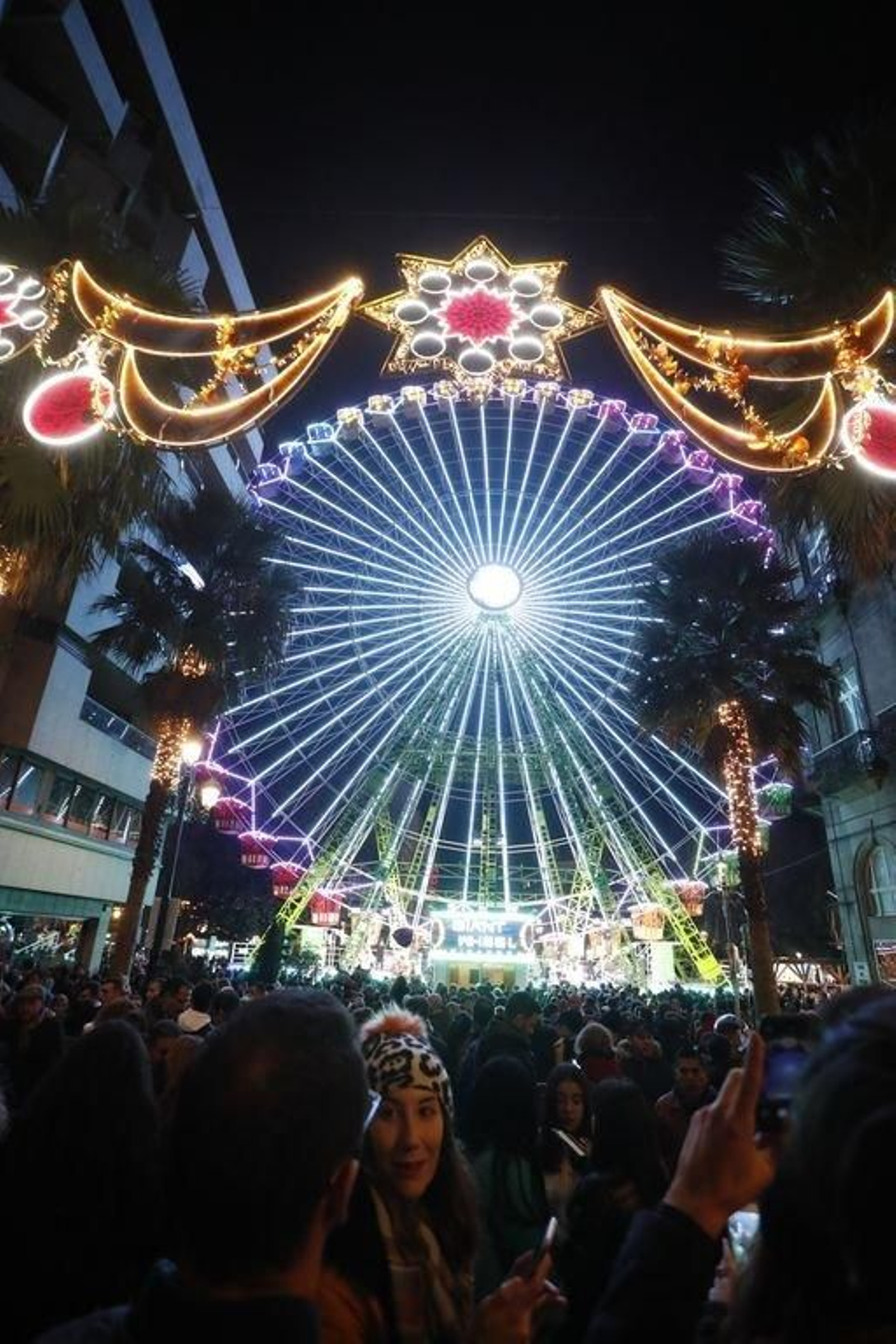 Los turistas invaden Vigo en el Puente122