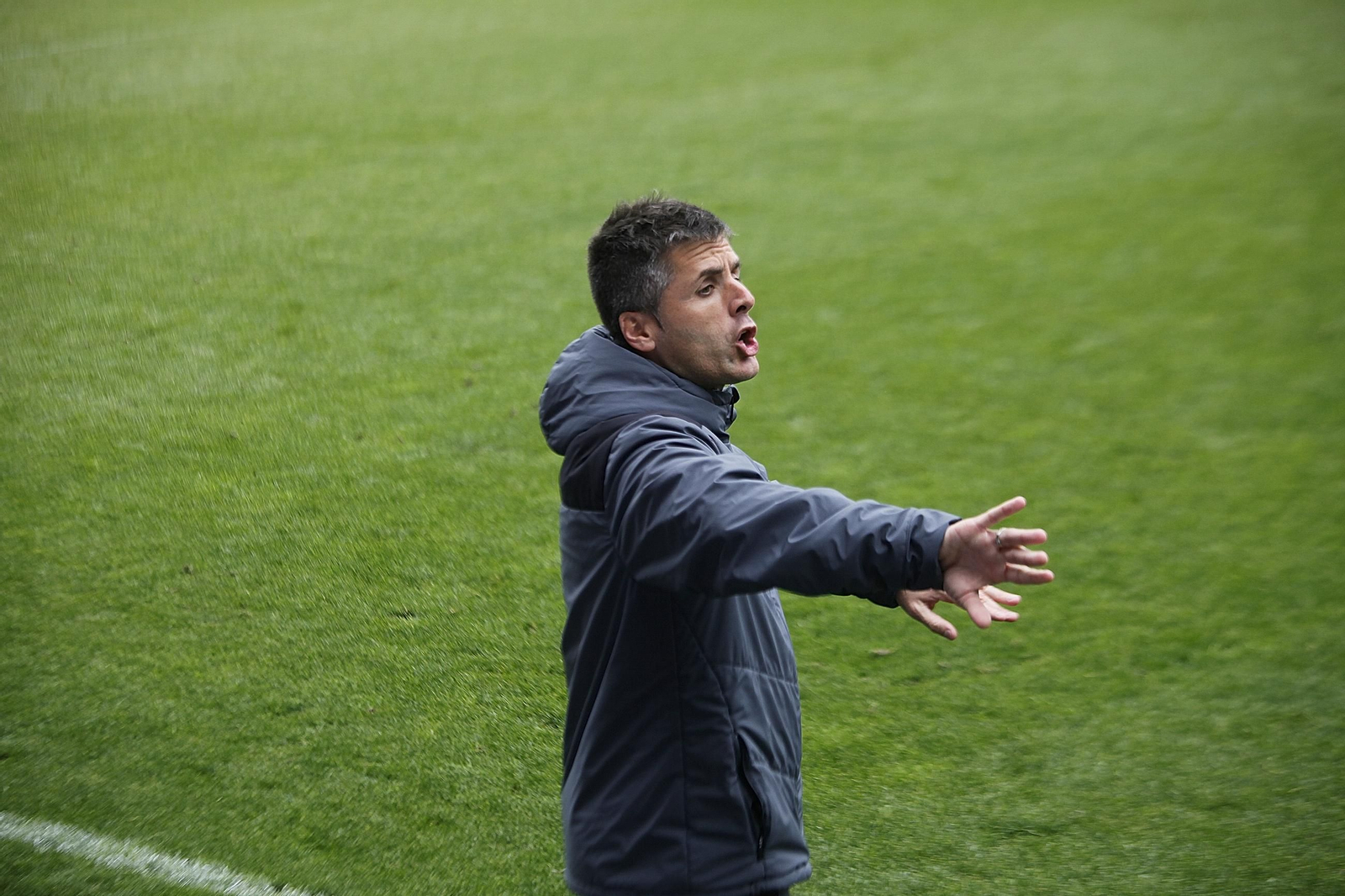 Galería | El Ourense CF sumó su primera derrota en el fortín de O Couto