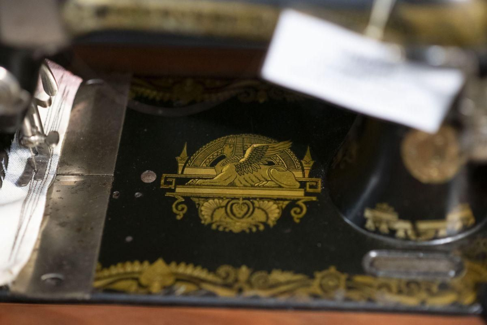 Galería | El placer de coser en una hermosa y cuidada máquina