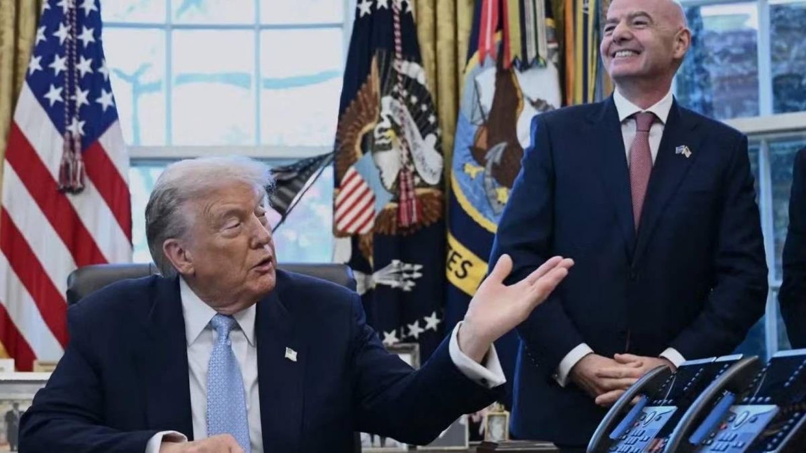 Los presidentes de Estados Unidos, Donald Trump, y de la FIFA, Gianni Infantino.