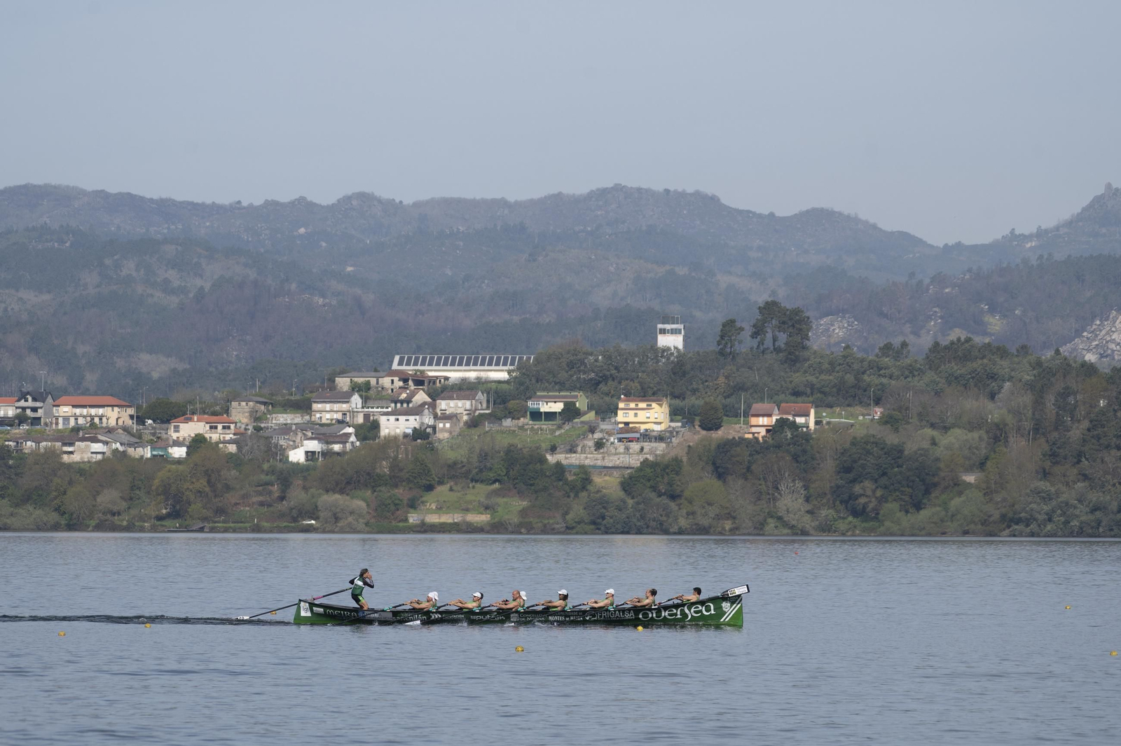 Galería | Las traineras conquistan y brillan en Castrelo de Miño