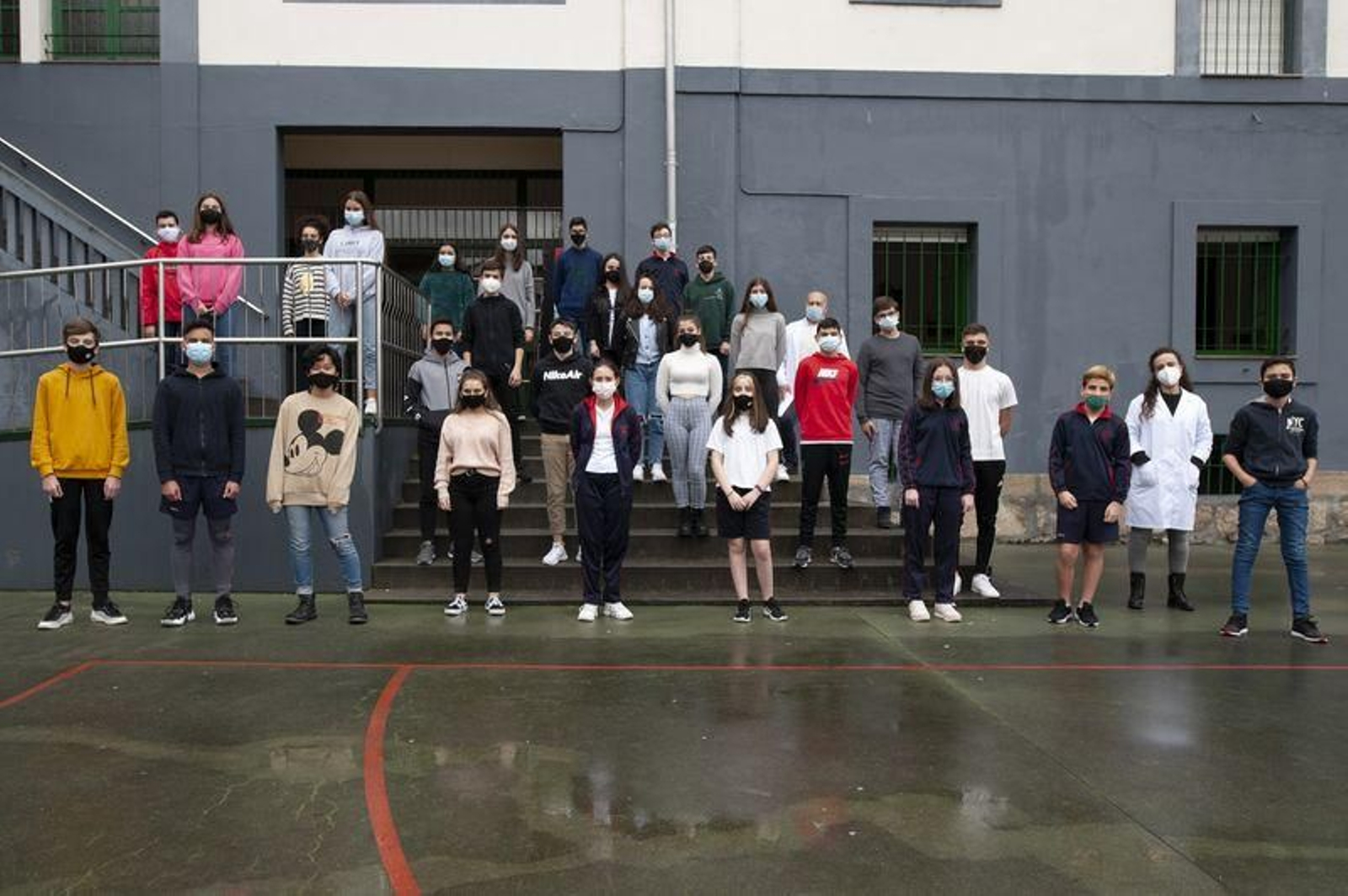 Alumnos de Josefinas participantes en Galiciencia. (FOTO: MARTIÑO PINAL)