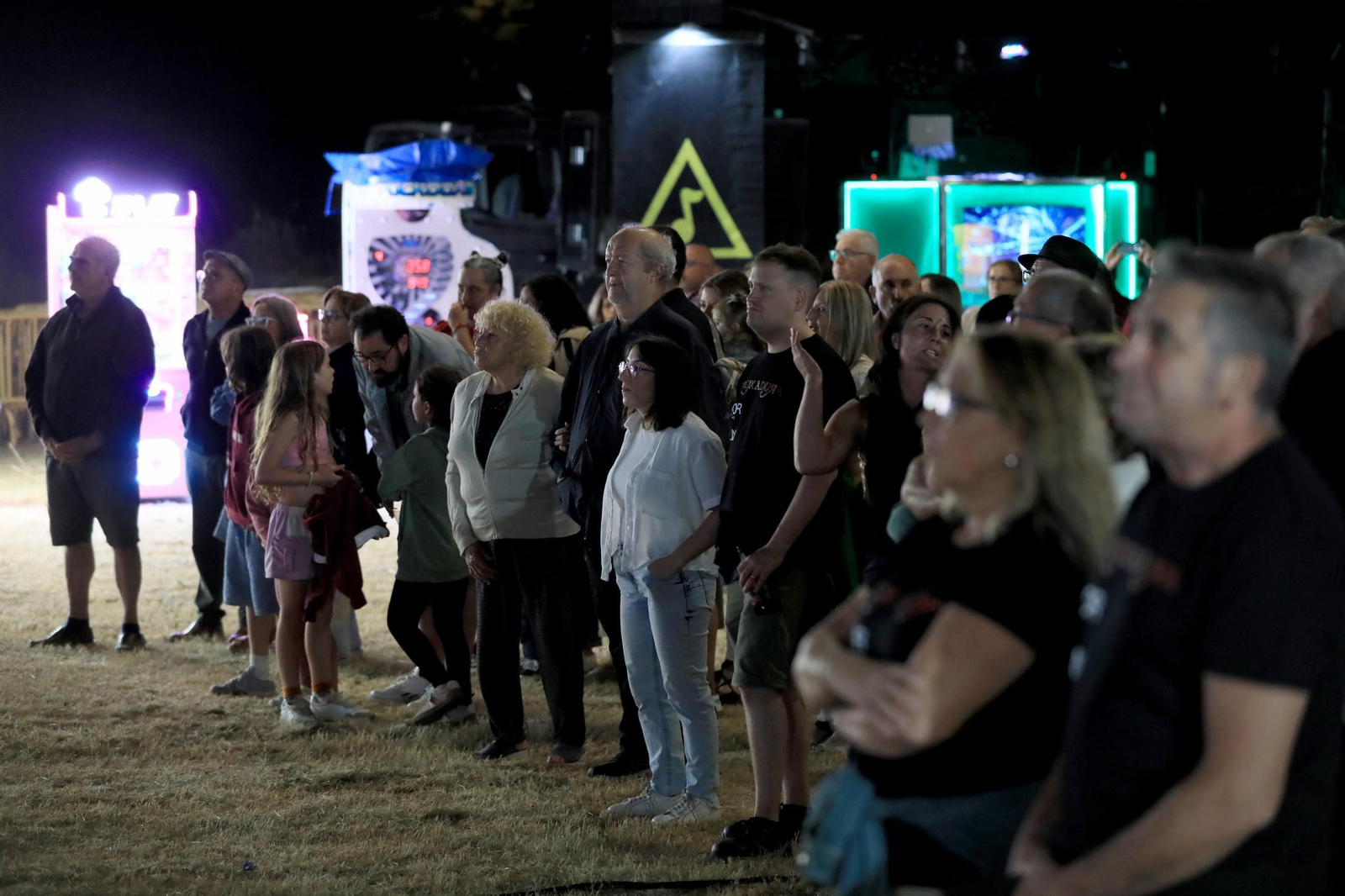 Galería | Treixadura conquista Piñeira de Arcos durante las fiesta de Santa Mariña