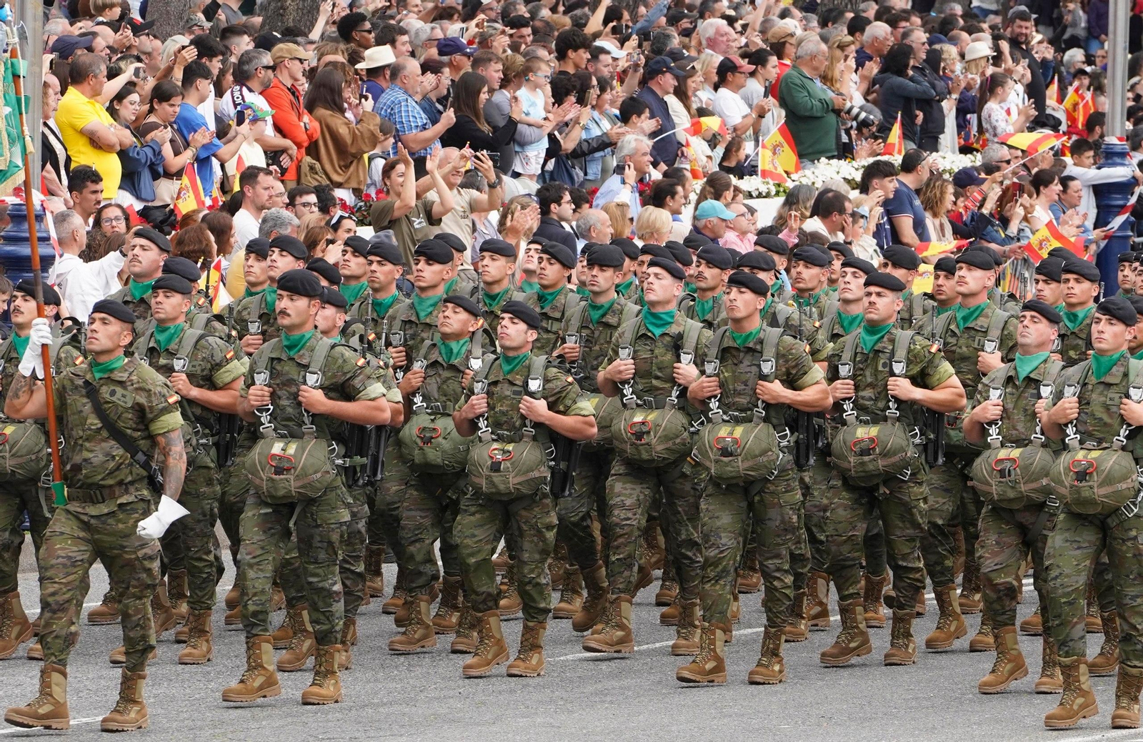 Galería | Las mejores imágenes del histórico Día de las Fuerzas Armadas en Vigo