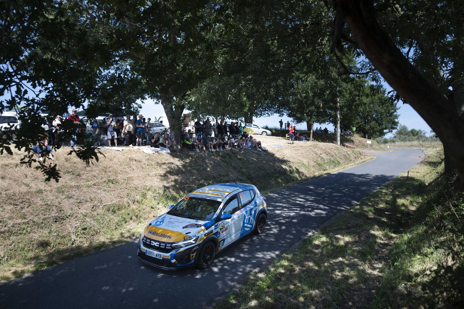Galería | A Merca y Celanova disfrutan un año más de un tramo del Rally de Ourense, en fotos