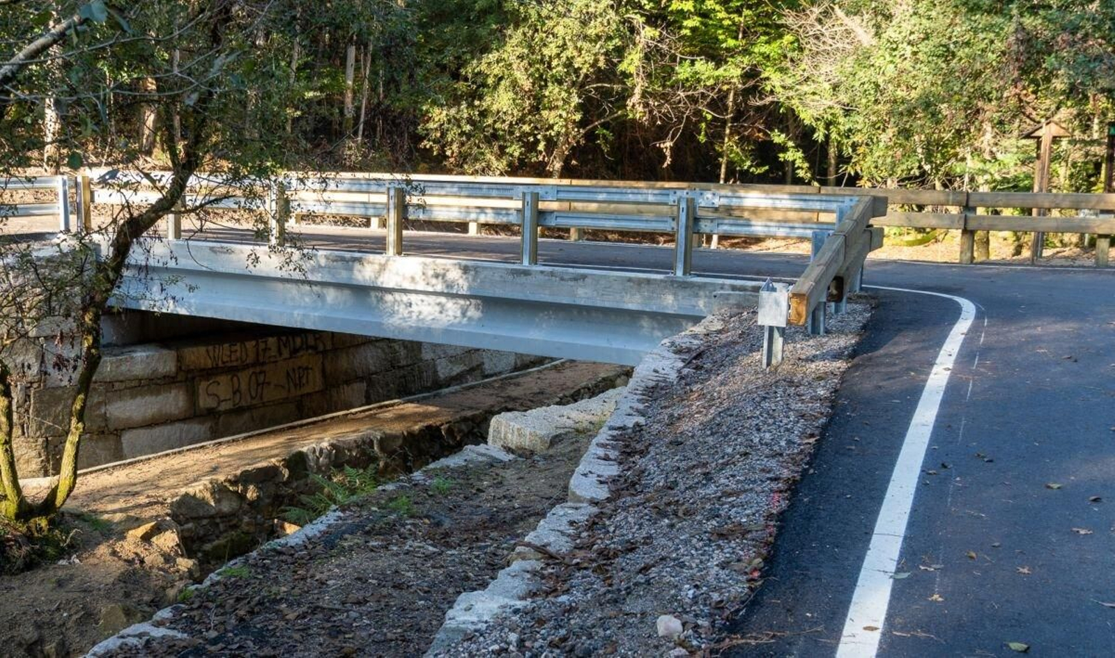 El puente Cotarel, ya abierto al tráfico de vehículos y peatones.
