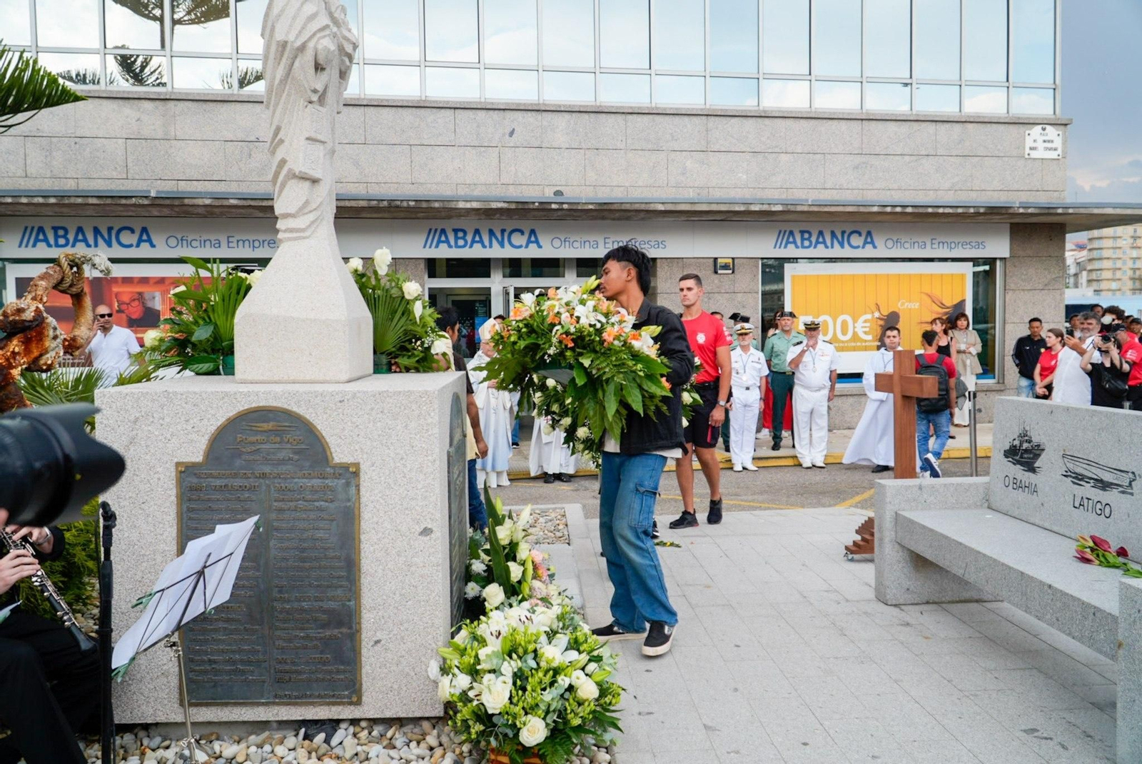 Galería | Vigo rinde homenaje a la Virgen del Carmen por tierra y por mar