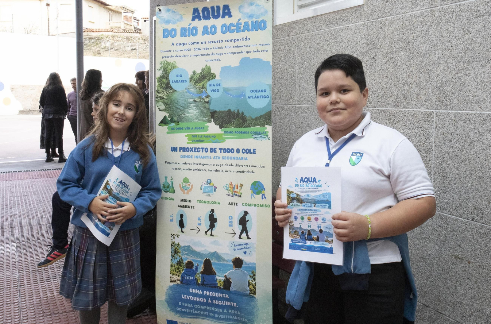 Galería | El Colegio Alba de Vigo celebra la jornada “Alba en Azul”