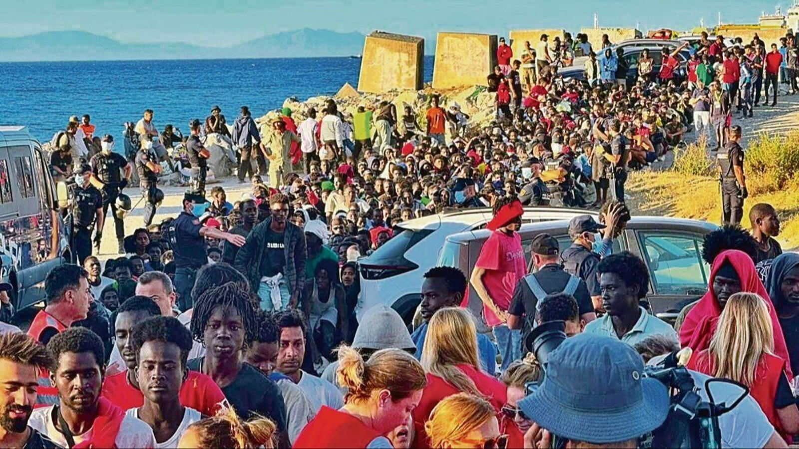 Migrantes en Ceuta.