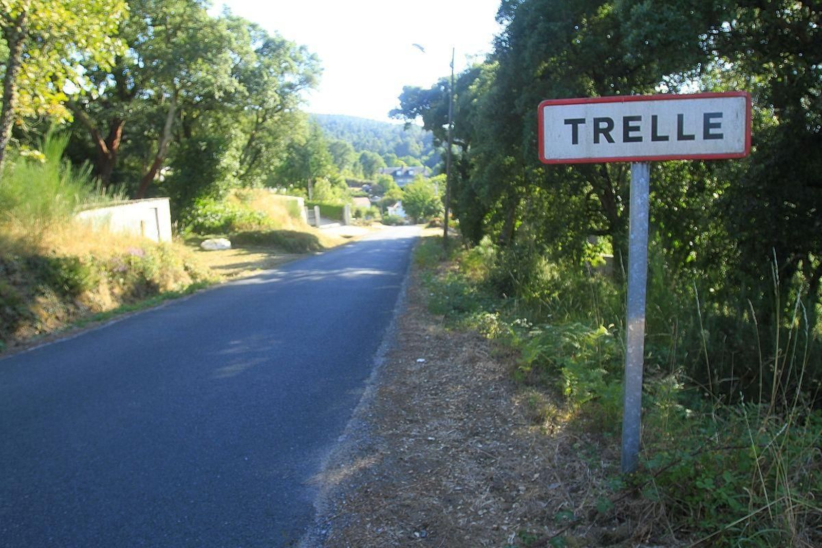 Entrada ao núcleo de Trelle, Toén, nunha imaxe de arquivo.