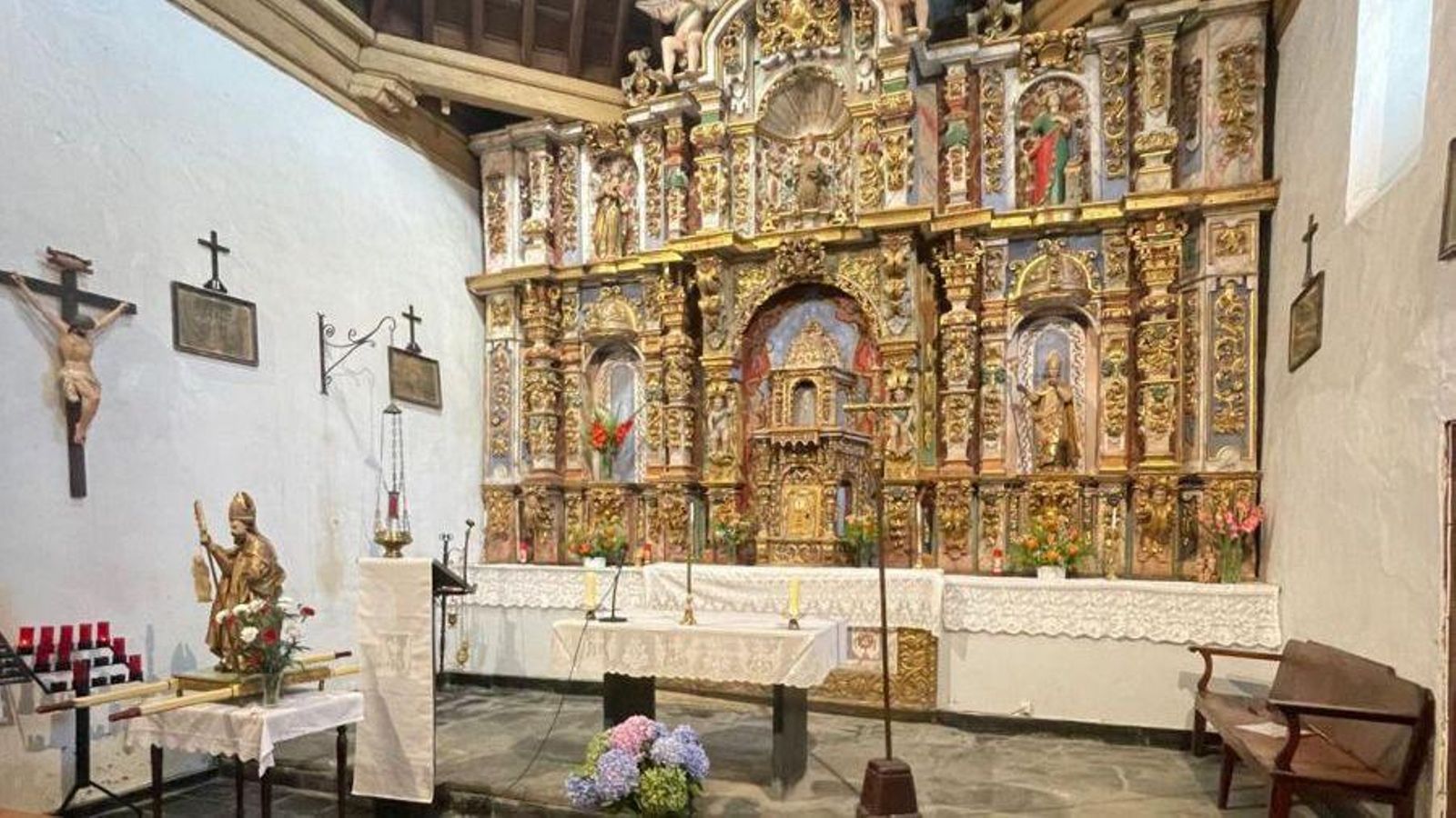 Iglesia de San Víctor, en Cernego.