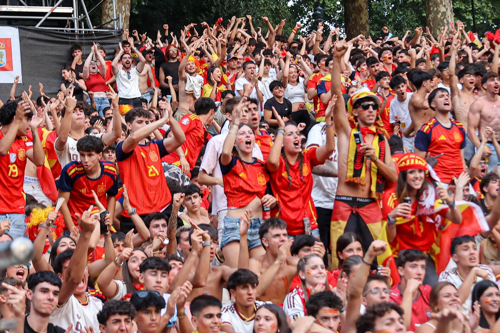 Galería | Vigo celebra la victoria de España en el Mundial 2026