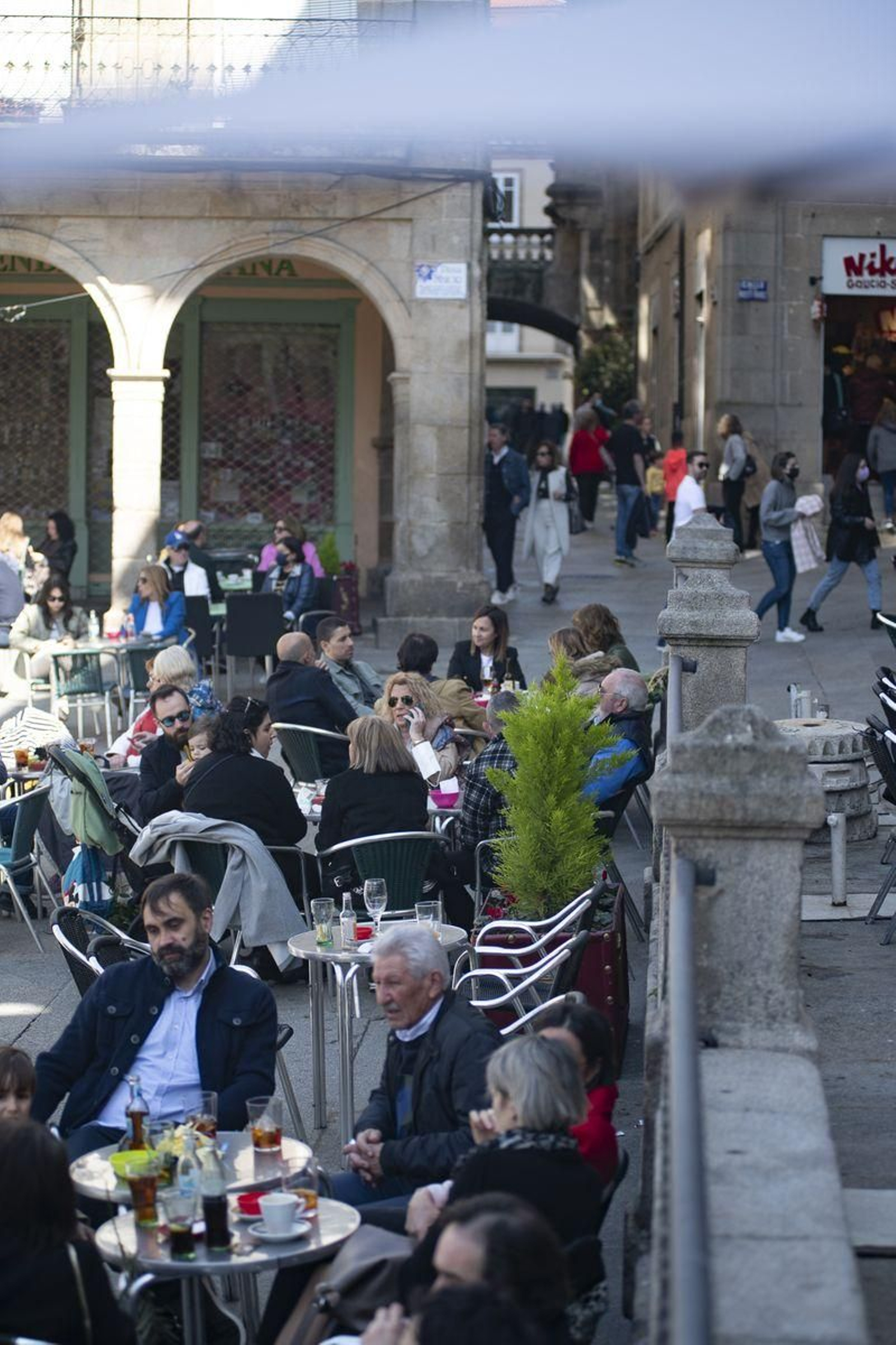 Turistas en Ourense (XESÚS FARIÑAS)