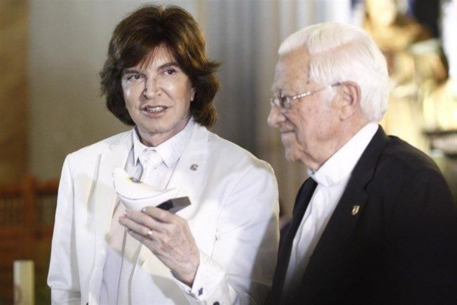 Camilo Sesto lanza una nueva canción del Padre Nuestro