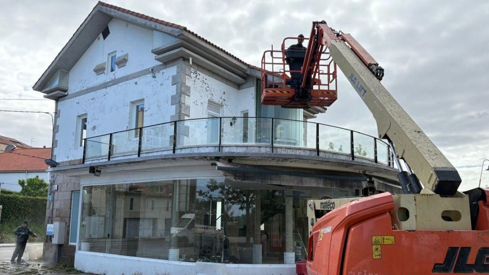 Las obras comenzaron hace un mes en el edificio de la antigua estación del tranvía.