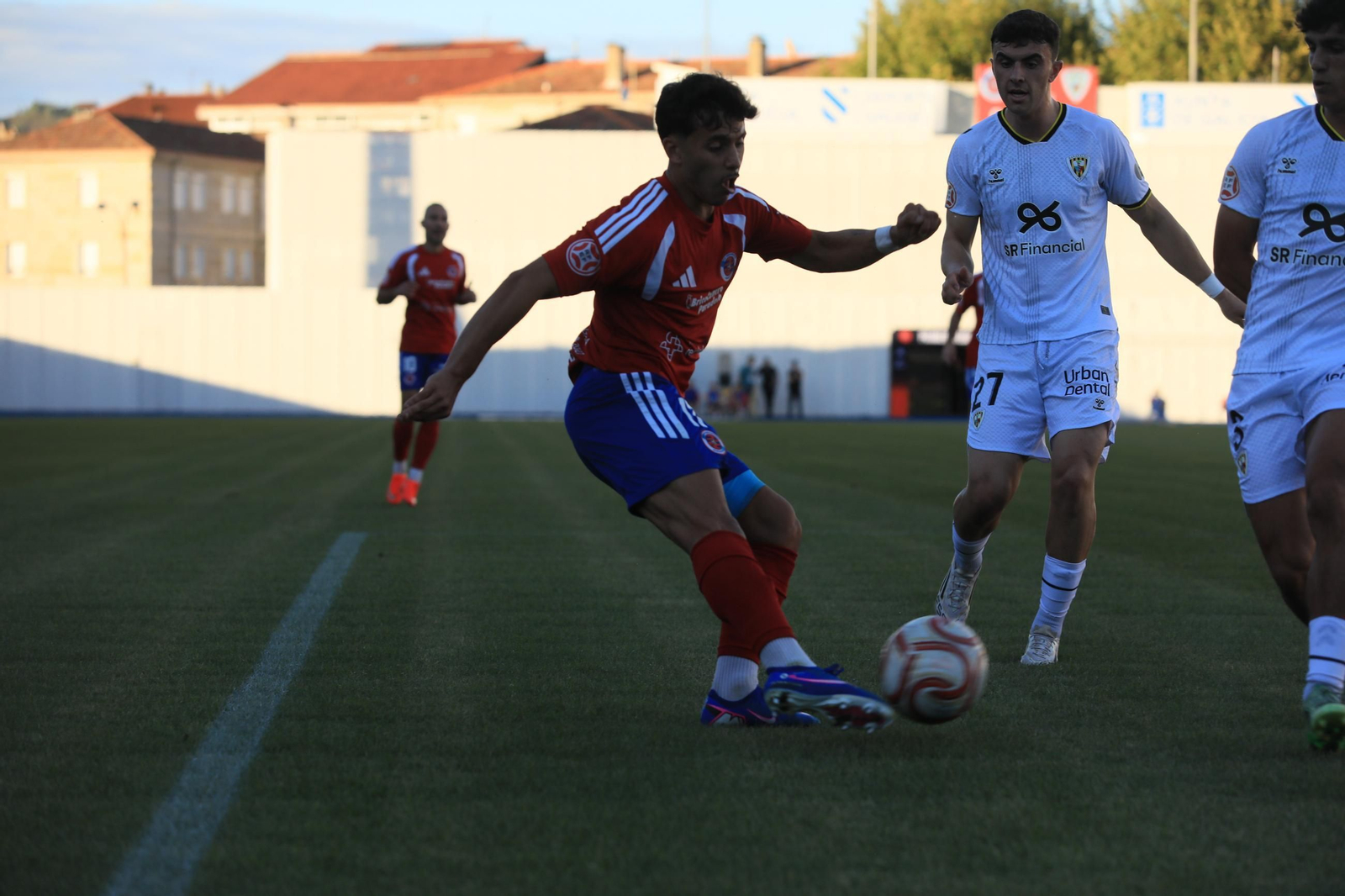 Galería | O Couto vibra con la primera victoria de la UD Ourense