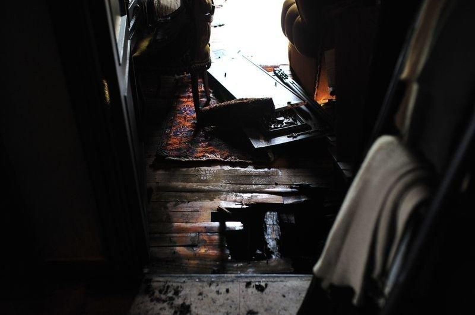 Incendio en el pazo de Piñor, en el lugar de Reda (JOSÉ PAZ).