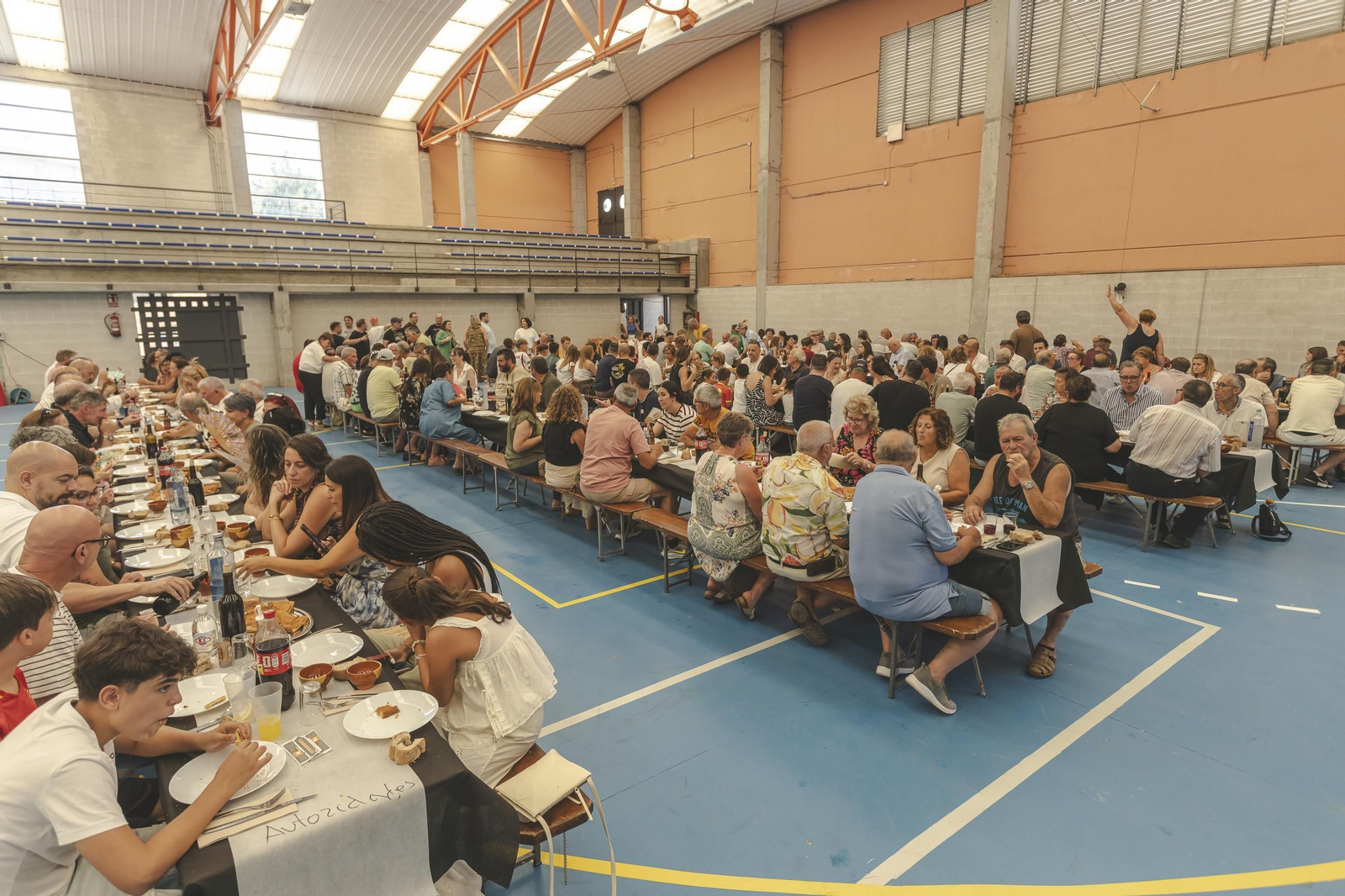 Galería | A Merca disfruta de una gran Festa do Porco ó espeto, en fotos