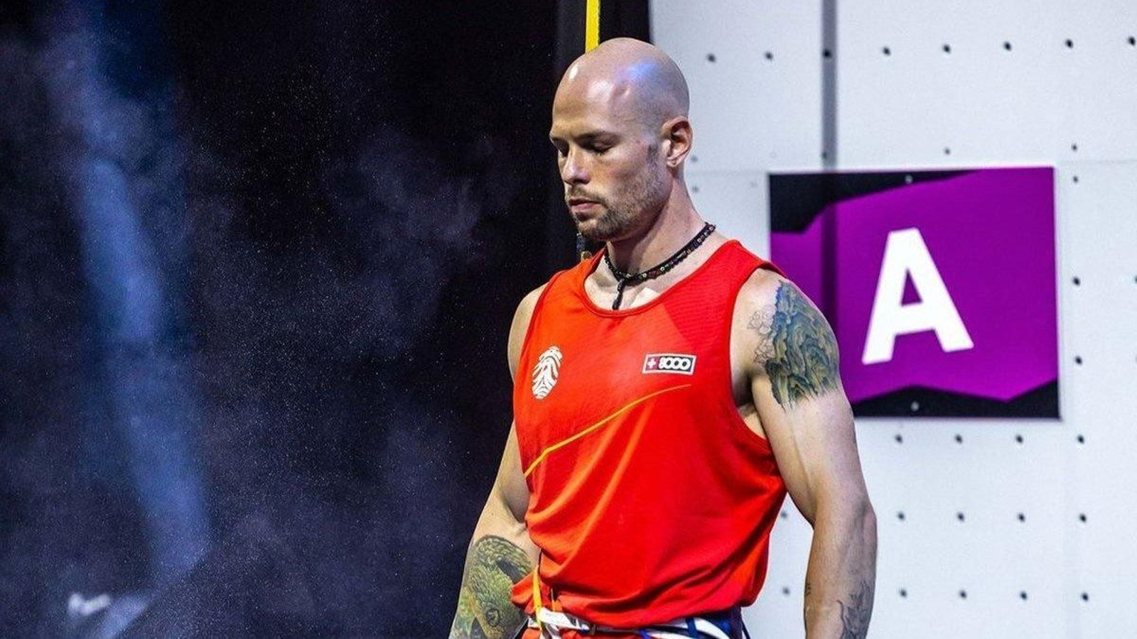 Erik Noya pasó a la fase final ayer con el undécimo tiempo en Shangai.