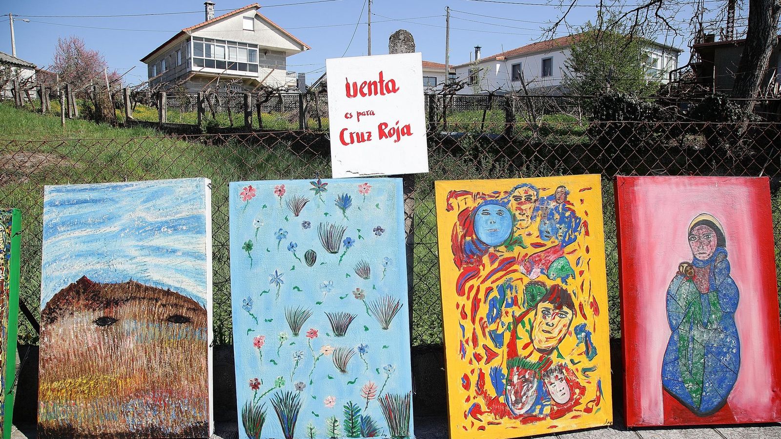 En los cuadros  de José Domínguez destacan figuras humanas de tipo abstracto. 