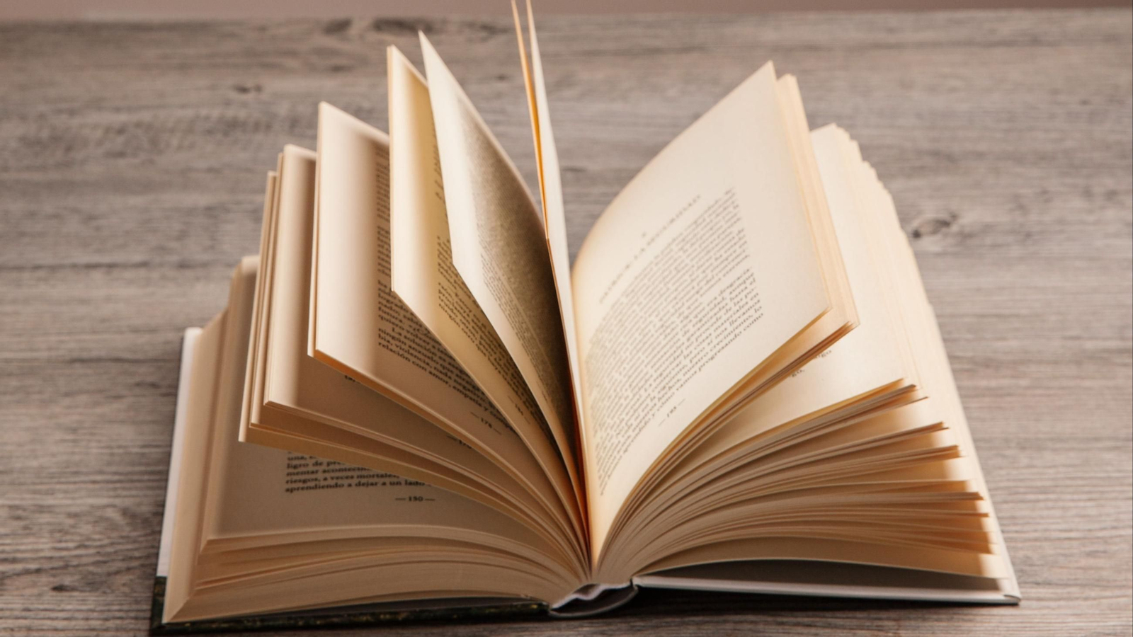 O Carballiño apuesta por la lectura en gallego.