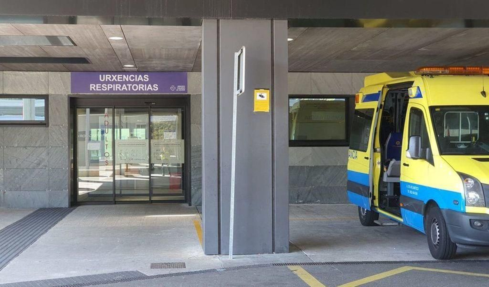 Entrada a la zona específica para Covid en el hospital Álvaro Cunqueiro.
