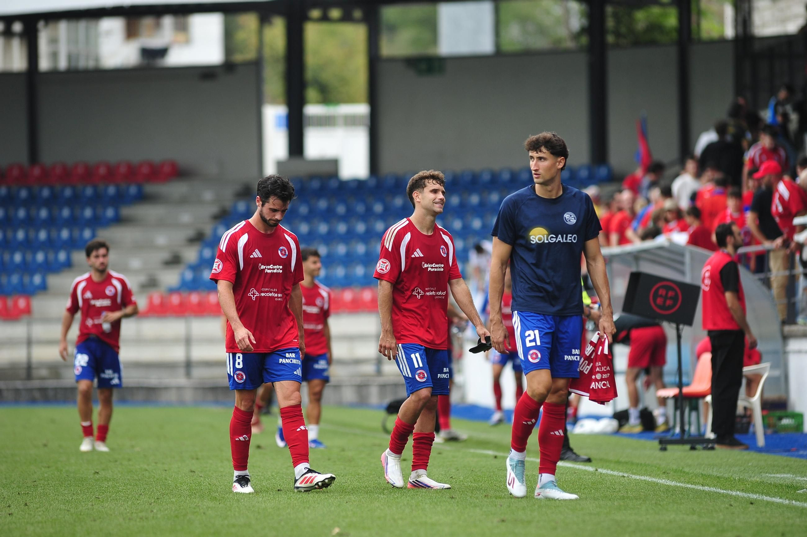 Galería | O Couto disfruta del buen tiempo y el empate de la UD Ourense ante el Cacereño