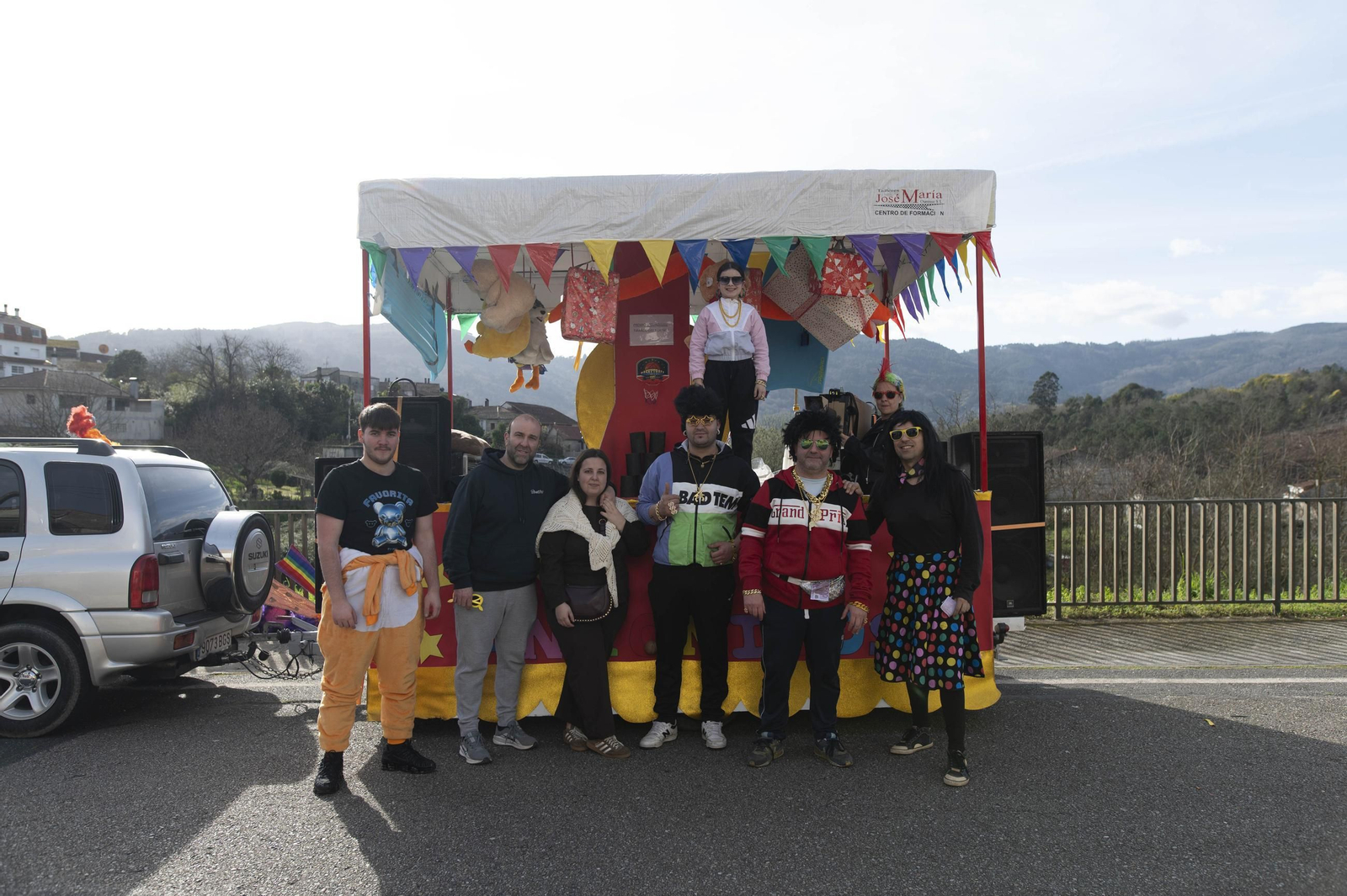 Galería | O Zamaruco dixo adeus ao Entroido en Cortegada o Entroido coas súas comparsas