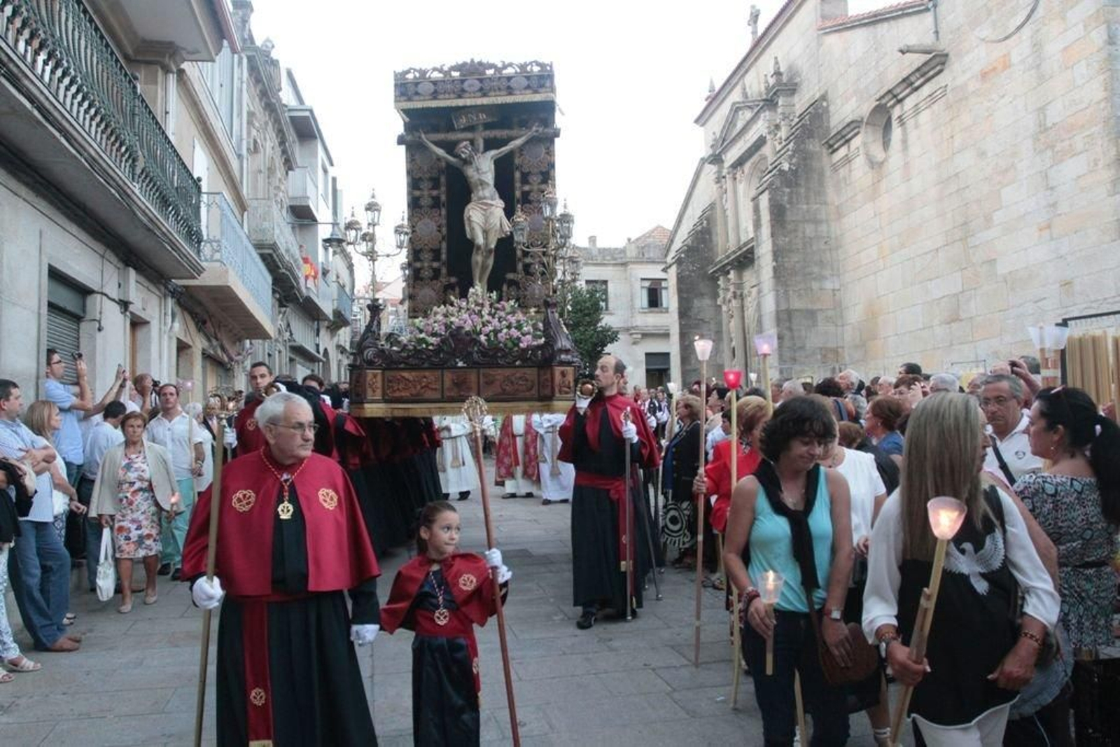 O domingo, 30 de agosto, os fieis sacarán ao Cristo en procesión polas rúas de Cangas.