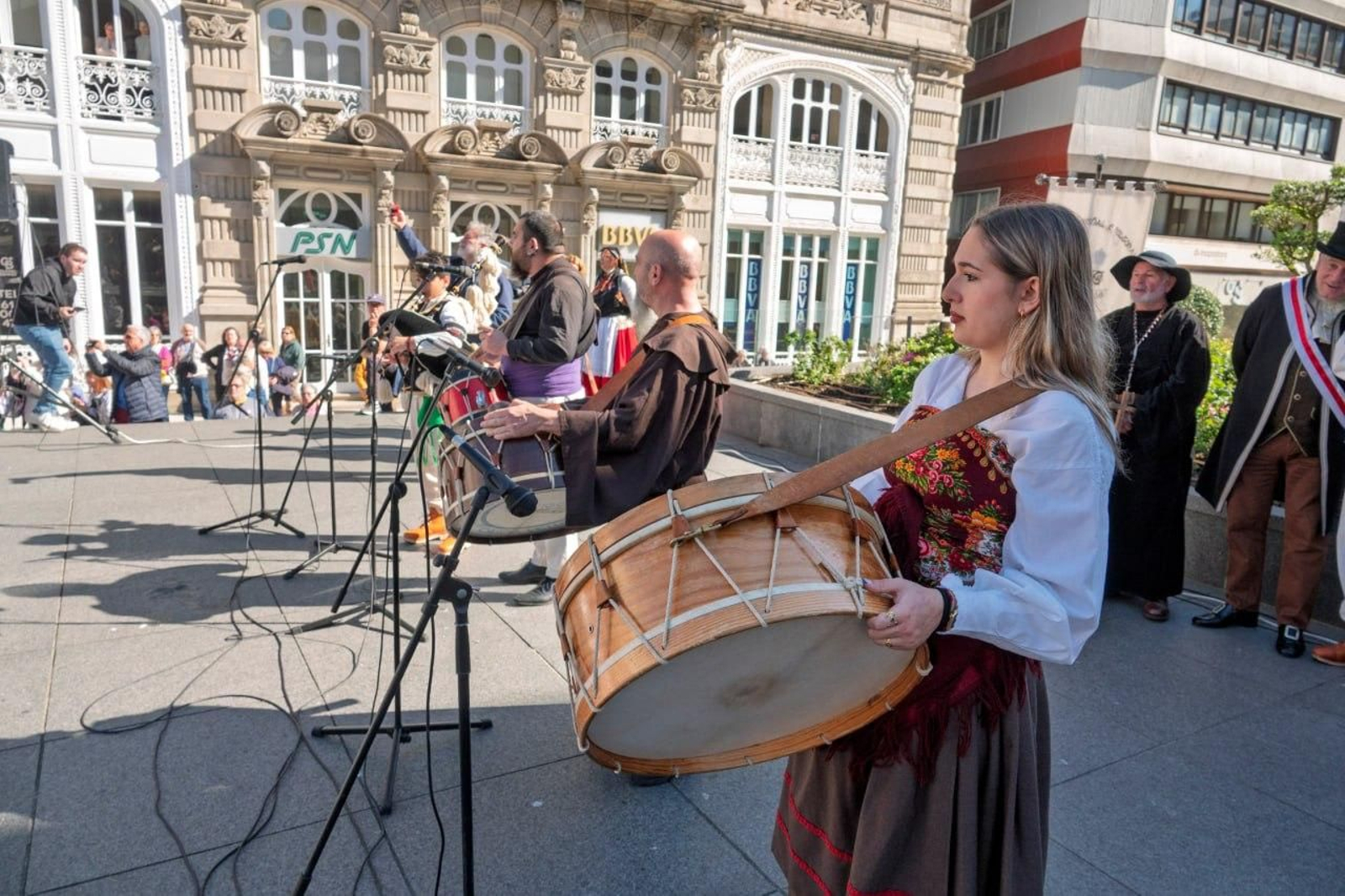 Galería | Cientos de niños toman Vigo por la Reconquistiña