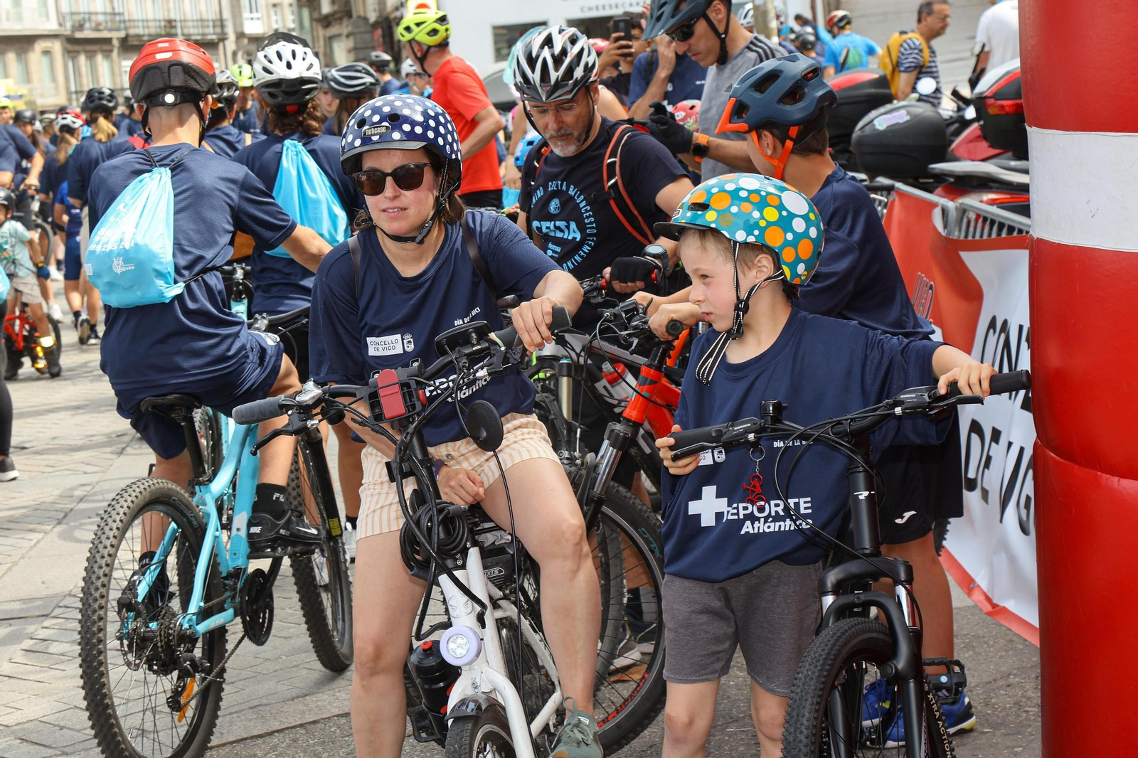 Galería | El ciclismo toma Vigo con la primera edición del Día de la Bici de Atlántico