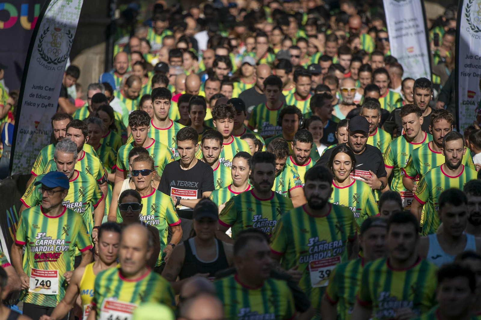 Galería | Ourense disfruta de la Carrera de la Guardía Civil un año más